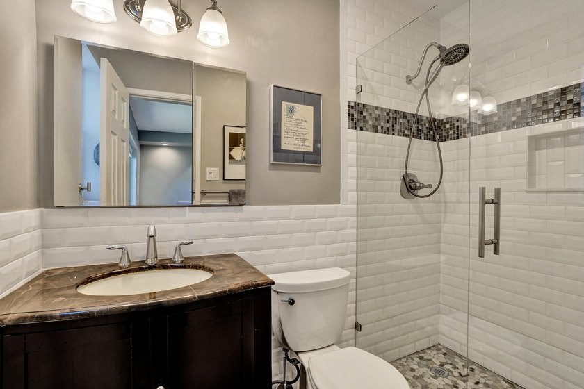 A Beautifully updated Coral Heights home offering 3 Bedrooms, 2 - photo 35
