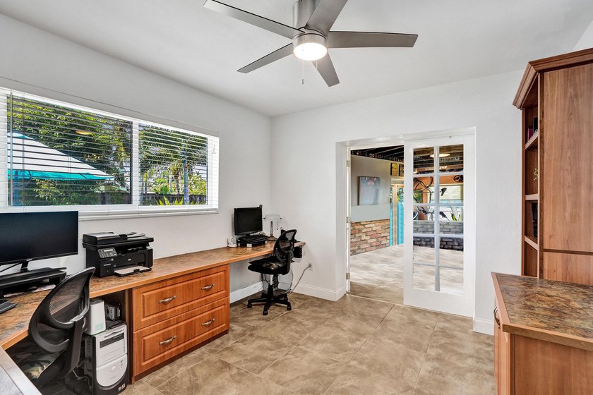 A Beautifully updated Coral Heights home offering 3 Bedrooms, 2 - photo 41