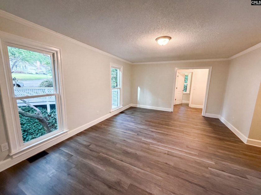 212 Conrad Cir is a two-story Columbia home with a functional - photo 31