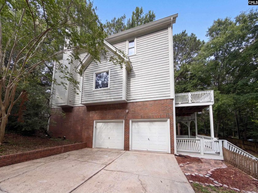 212 Conrad Cir is a two-story Columbia home with a functional - photo 35
