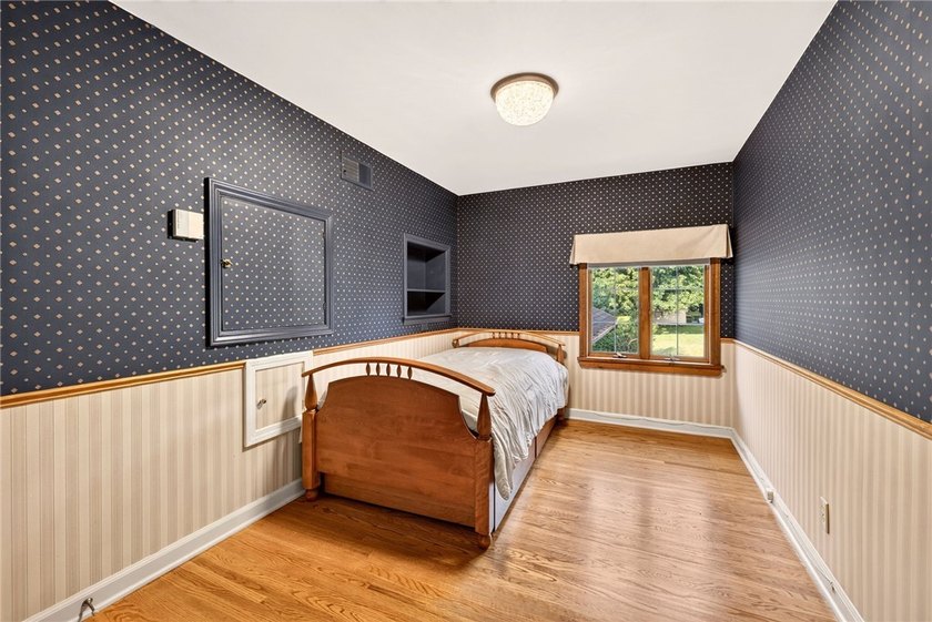 Welcome to 135 Orchard Park Blvd.- one of Irondequoit's most - photo 30