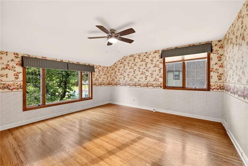Welcome to 135 Orchard Park Blvd.- one of Irondequoit's most - photo 38