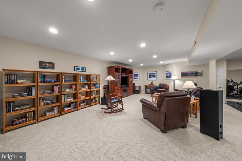 Don't miss the opportunity to own your own private retreat in - photo 37