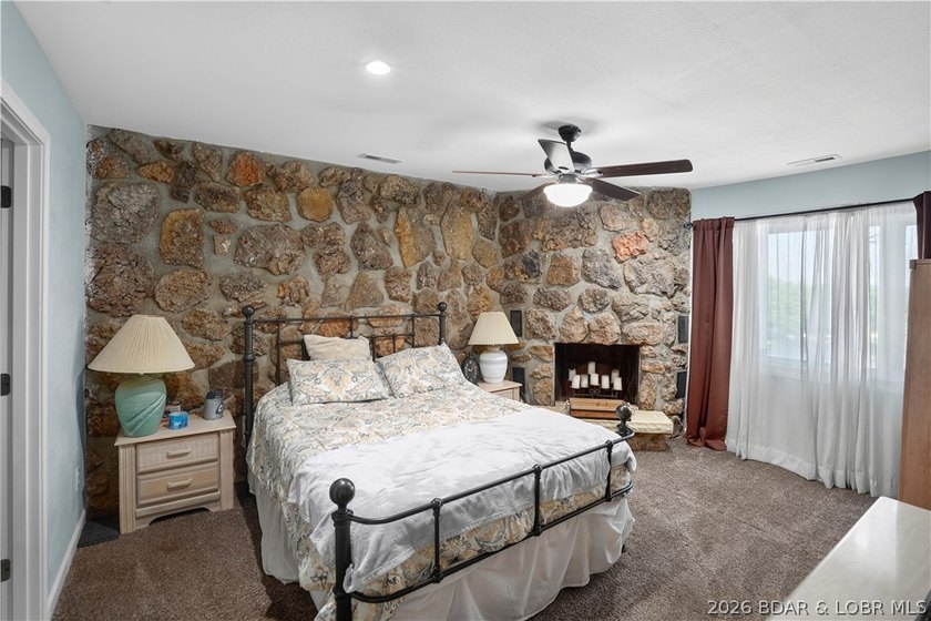 Enjoy panoramic lake views of the 4 Mile Marker from this - photo 12