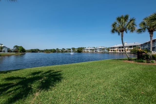 Spacious, custom-built home located on a private cul-de-sac - photo 17