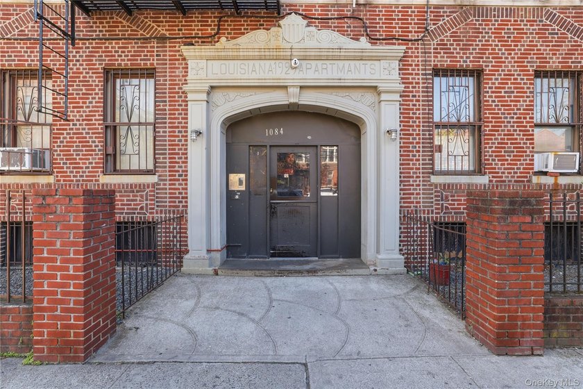 Introducing this 4 story, 16 unit rent stabilized property - photo 3