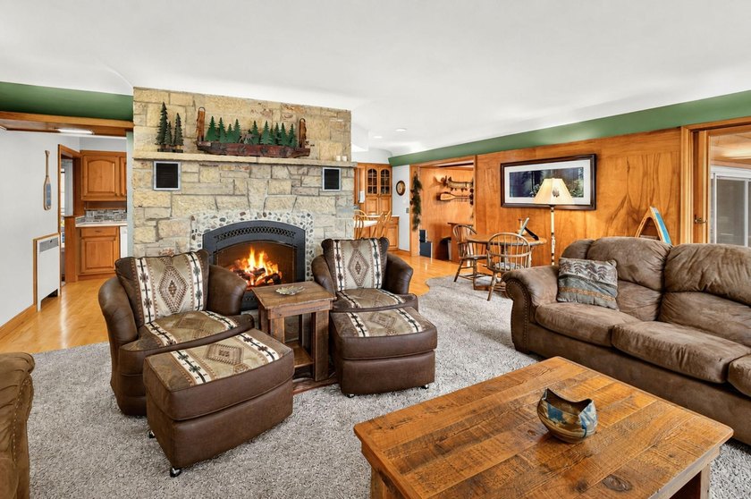 One-of-a-kind Northwoods home offering exceptional privacy on a - photo 19