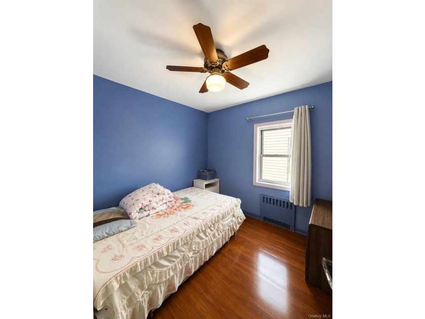 Welcome to this move-in-ready house. Filled with natural - photo 9