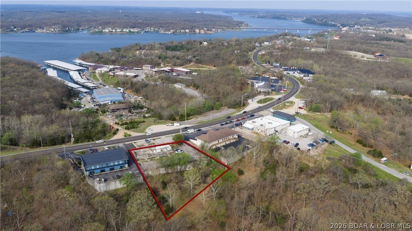 Prime Commercial Opportunity! This exceptional commercial lot is - photo 2
