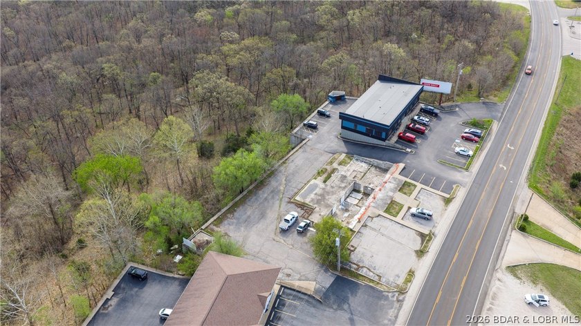 Prime Commercial Opportunity! This exceptional commercial lot is - photo 9
