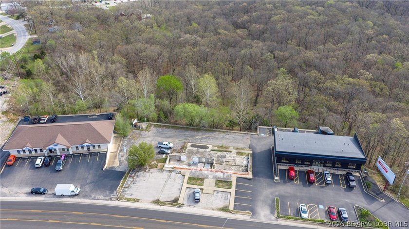 Prime Commercial Opportunity! This exceptional commercial lot is - photo 10