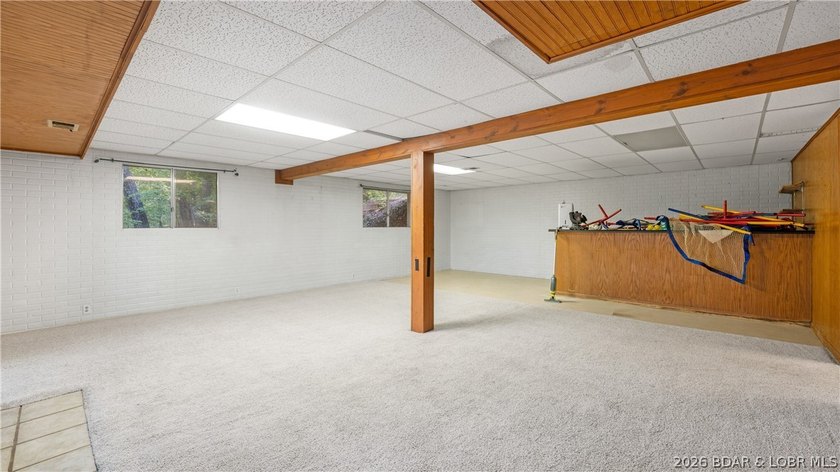 Opportunity awaits in the desirable Lakeview Acres Subdivision! - photo 19