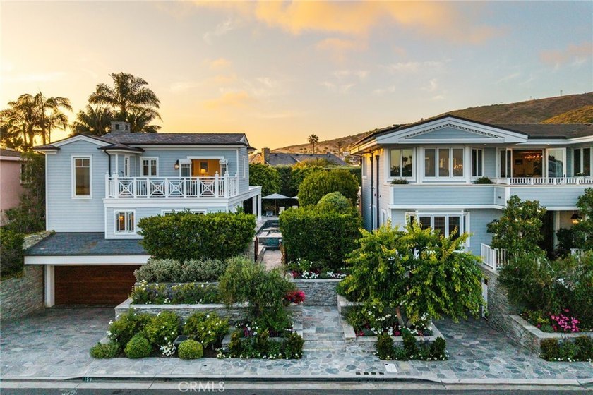 **Legacy by the Sea: A Rare Two-Residence Compound in Emerald - photo 2