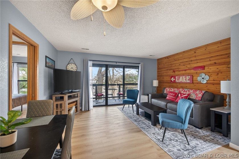 Welcome to this beautifully updated lakefront condo in one of - photo 2