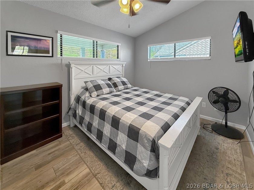 Welcome to the perfect little getaway at Lake of the Ozarks! - photo 4
