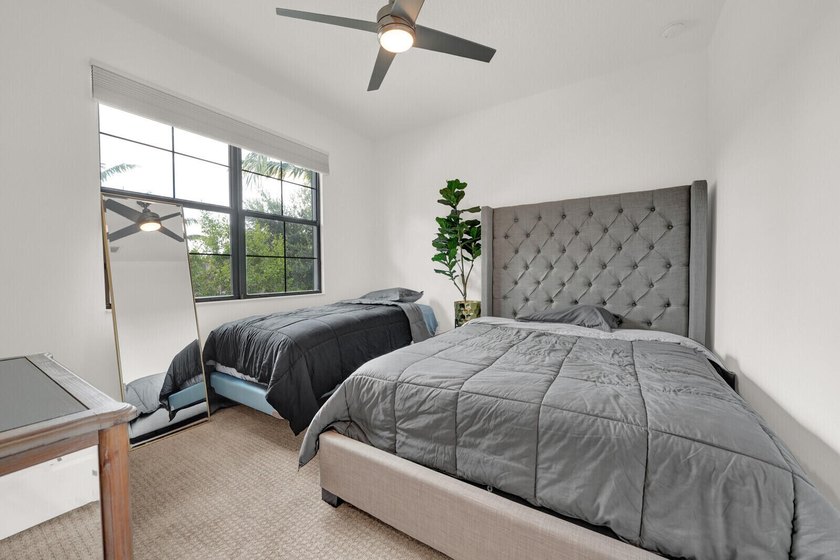 Welcome to this beautiful 4 bedroom, 3 bathroom home in the - photo 35