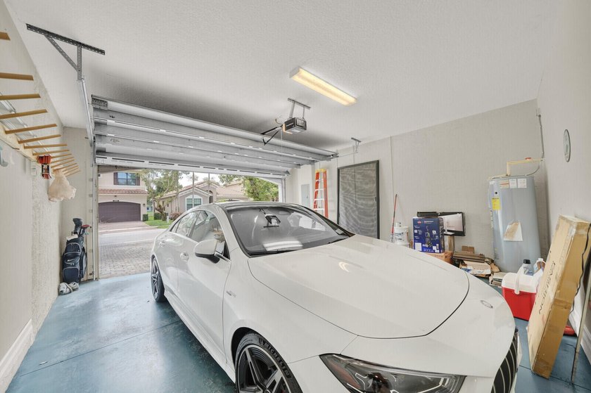 Welcome to this beautiful 4 bedroom, 3 bathroom home in the - photo 37