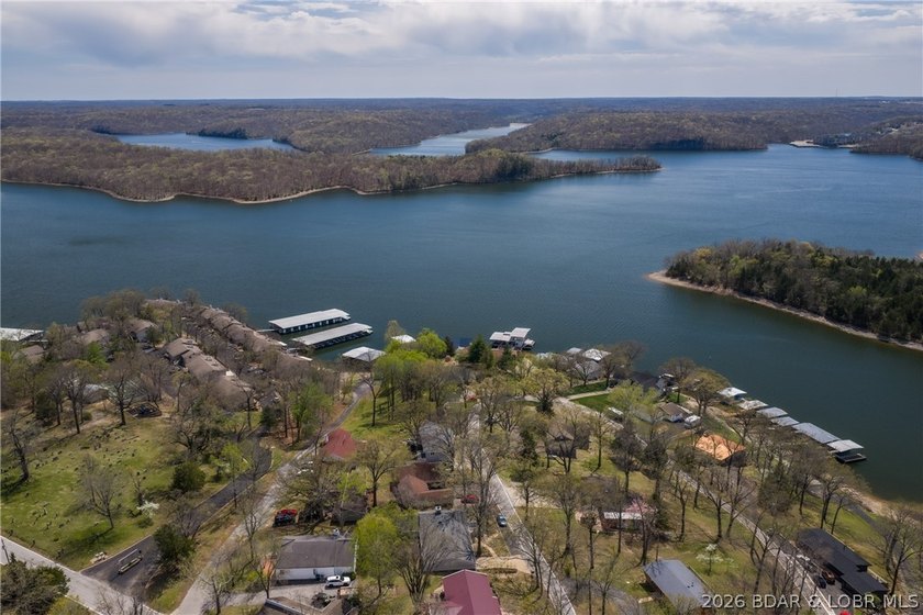 Location like this is hard to find, Osage Beach, an established - photo 9