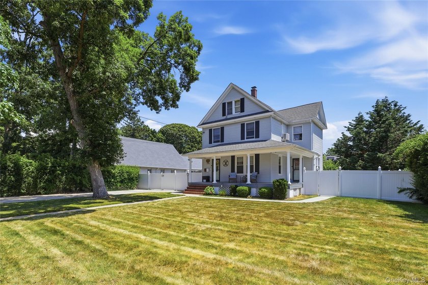 Nestled in the heart of Beautiful Baldwin, this charming - photo 4