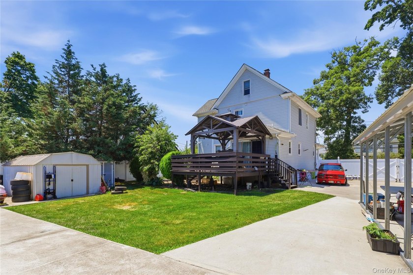 Nestled in the heart of Beautiful Baldwin, this charming - photo 9
