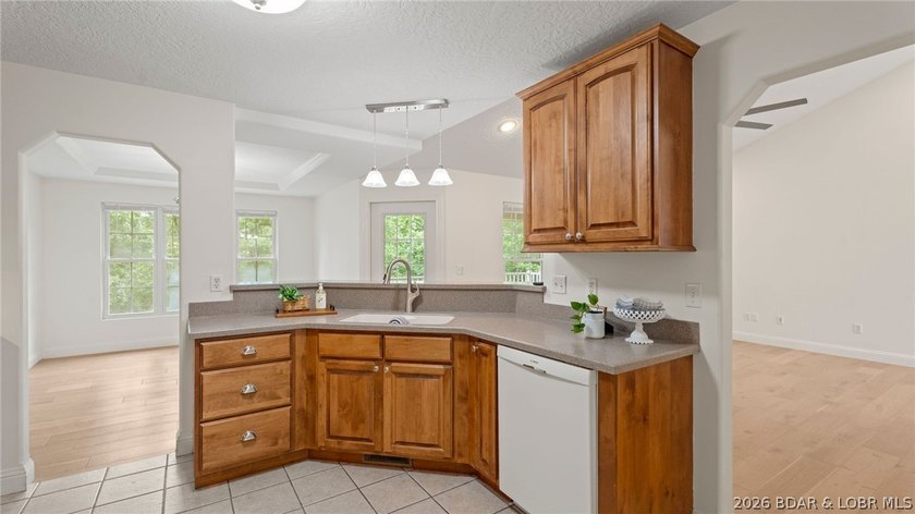 Beautifully maintained 5-bedroom, 3.5-bath home located in the - photo 10