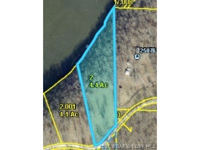 NO HOA'S, NO PLANNING AND ZONING! Seller said to bring offers! - photo 3