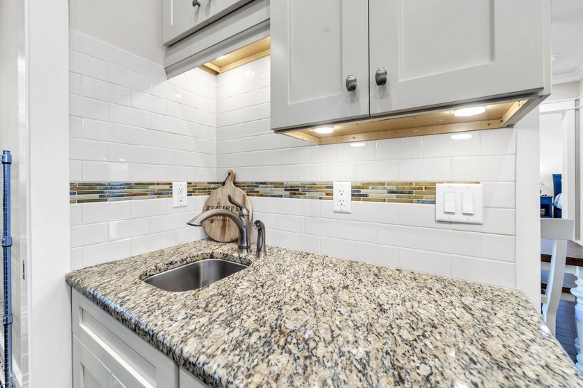 RENTAL READY &amp; ROCKIN!! MOTIVATED SELLER! SELLER - photo 12