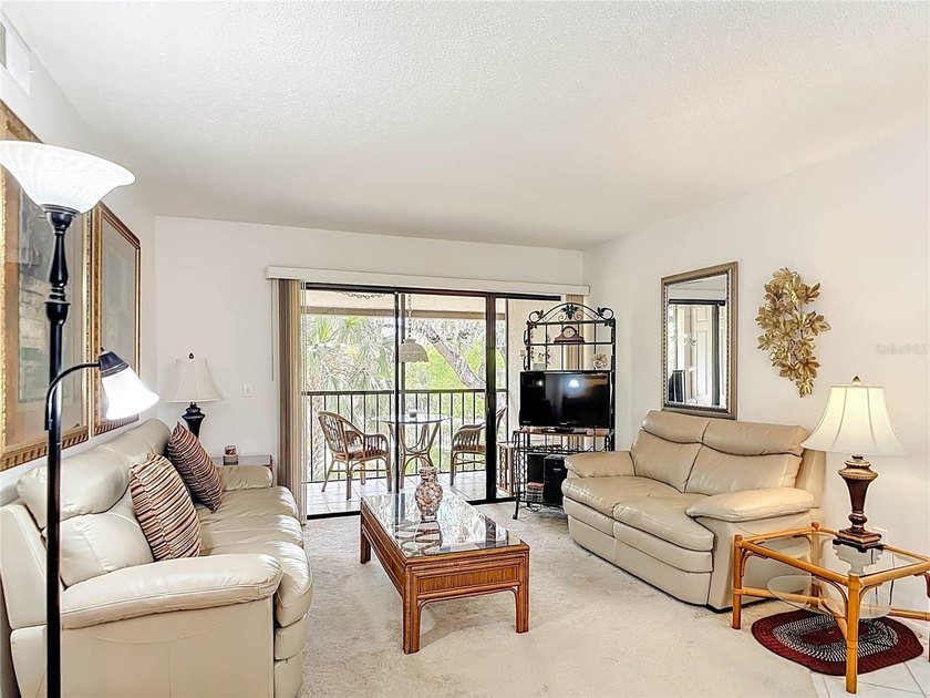 PRICE IMPROVEMENT! MOVE-IN READY &amp; TURNKEY FURNISHED! Experience - photo 4