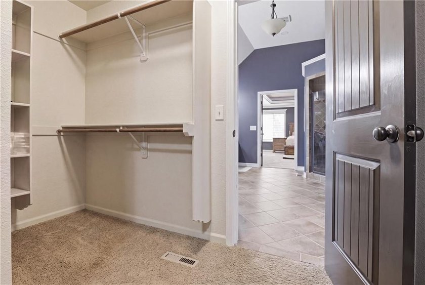 Welcome to 1502 Cross Creek Drive in the highly sought after - photo 47
