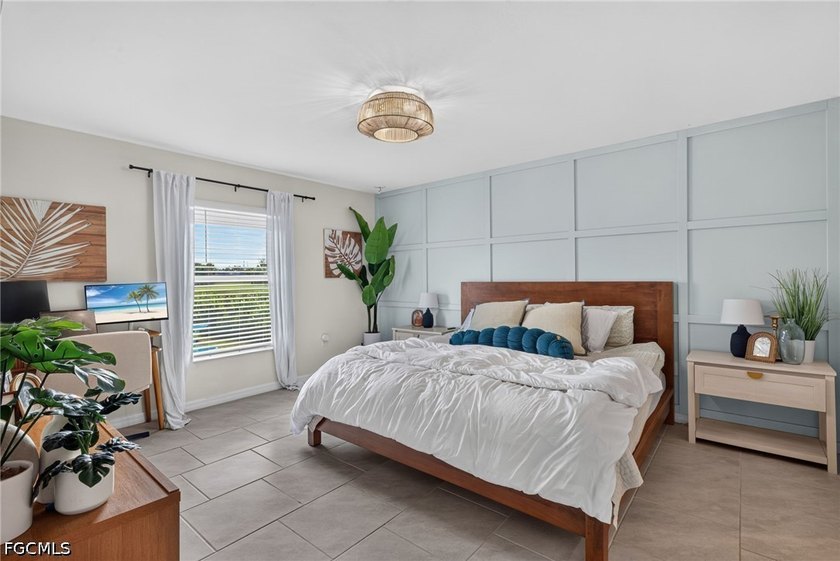 Welcome to this beautifully upgraded 3-bedroom, 2-bath home in - photo 11