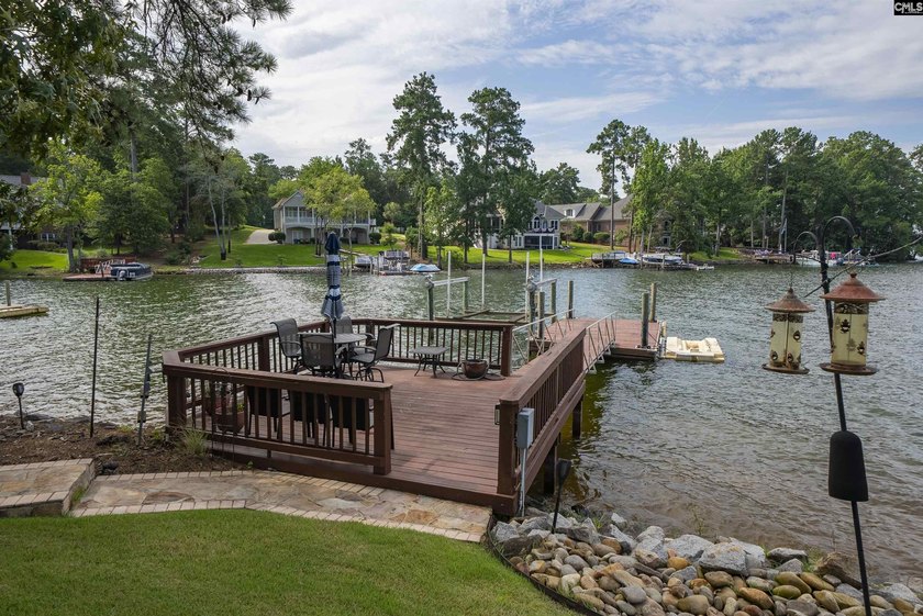 One of Lake Murray's most extraordinary waterfront retreats - photo 20