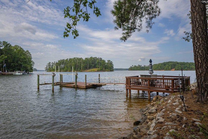 One of Lake Murray's most extraordinary waterfront retreats - photo 22