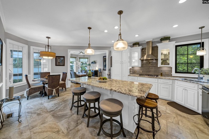 One of Lake Murray's most extraordinary waterfront retreats - photo 38