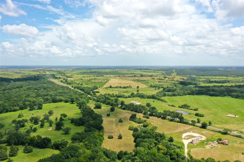 Approx. 18 acres near Donie with lots of road frontage on Hwy - photo 10