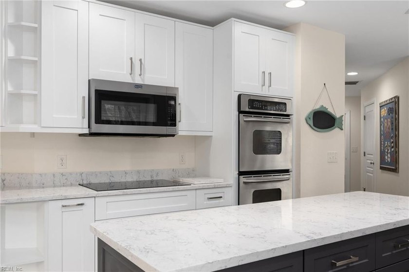 Exceptionally property located in The Currituck Club, offering - photo 11