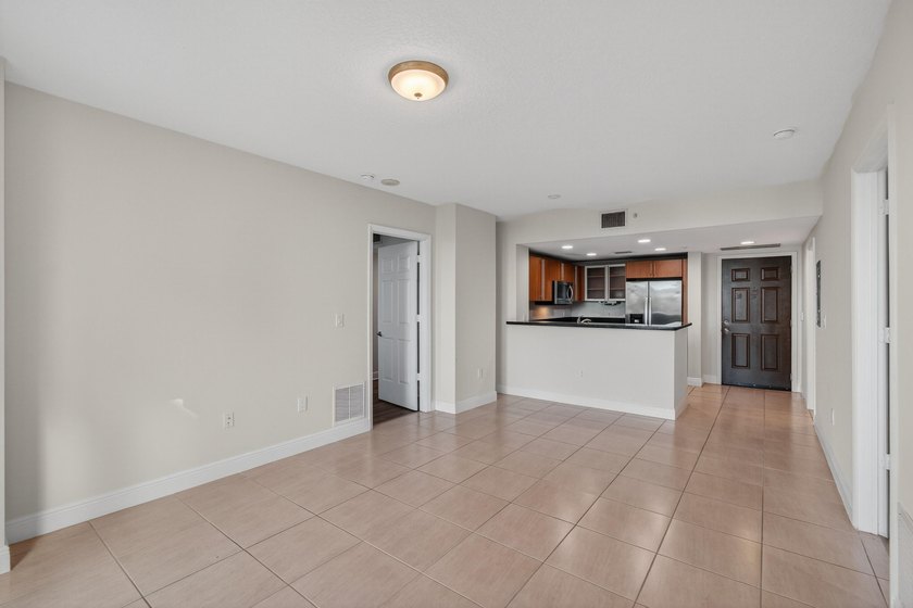 Welcome to your vibrant new lifestyle in the heart of Downtown - photo 21