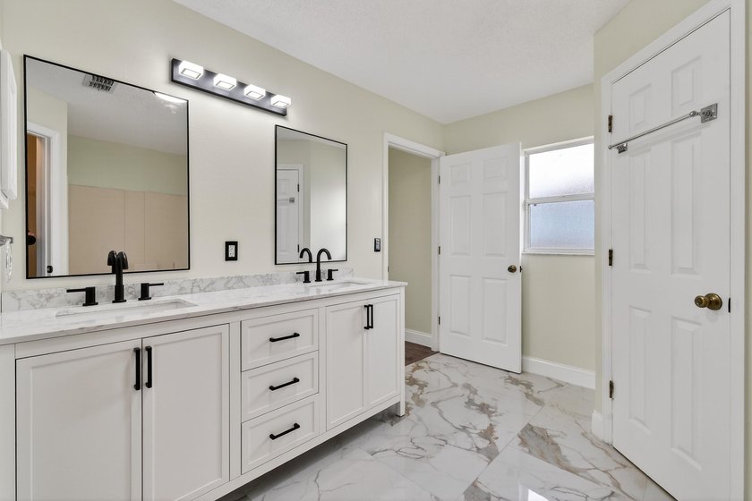 Move-in-ready, home appraised at $416K. This fabulous updated - photo 27