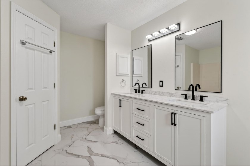 Move-in-ready, home appraised at $416K. This fabulous updated - photo 28