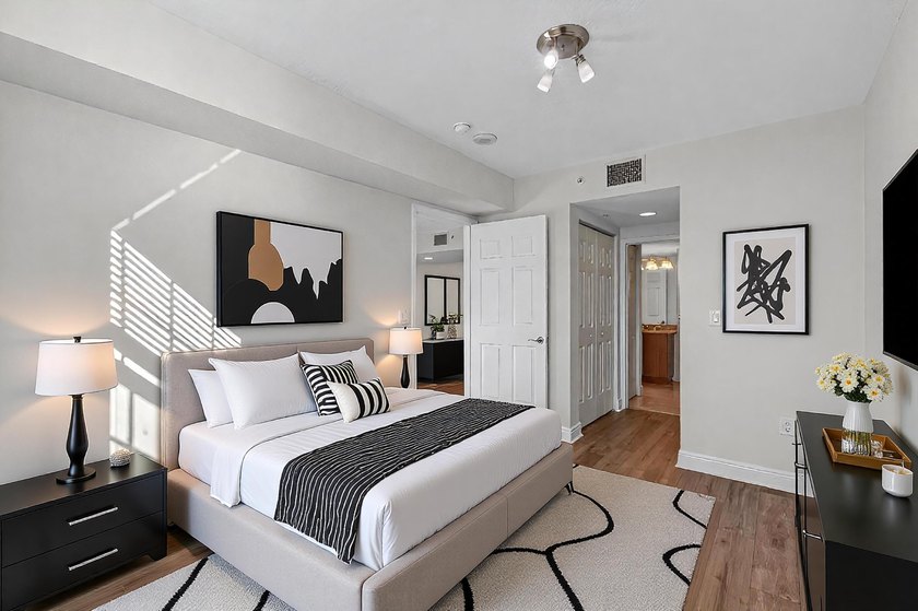Welcome to your vibrant new lifestyle in the heart of Downtown - photo 32
