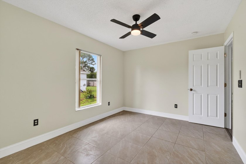 Move-in-ready, home appraised at $416K. This fabulous updated - photo 35