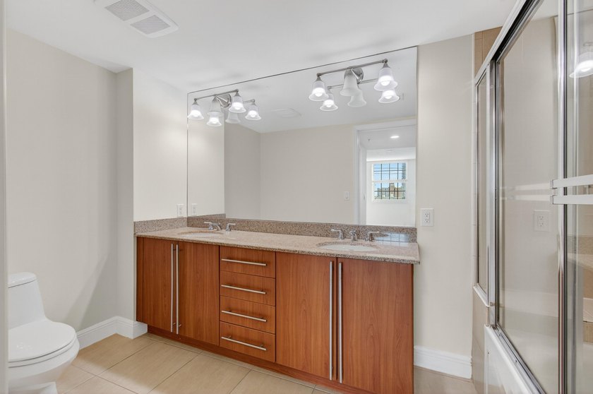 Welcome to your vibrant new lifestyle in the heart of Downtown - photo 41