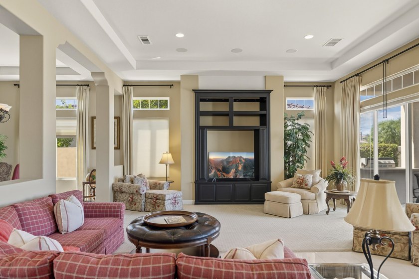 Luxury Oasis in Rancho Mirage. Discover unparalleled Desert - photo 14