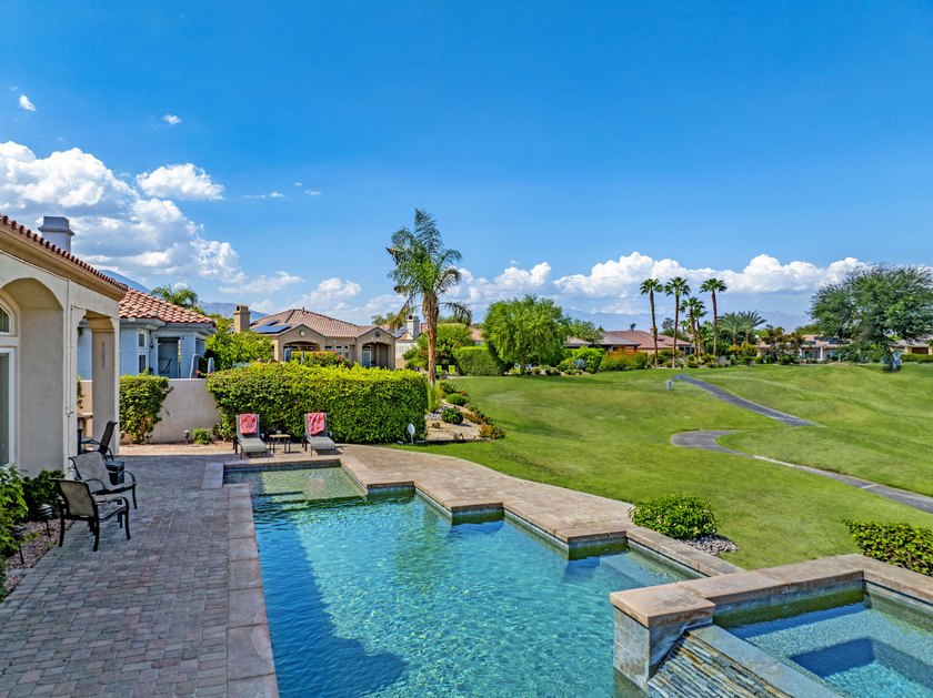 Luxury Oasis in Rancho Mirage. Discover unparalleled Desert - photo 30