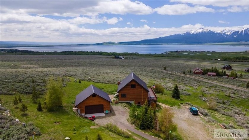 SPECTACULAR LAKE AND MOUNTAIN VIEWS - NO HOA OR COVENANTS - 3.27 - photo 2