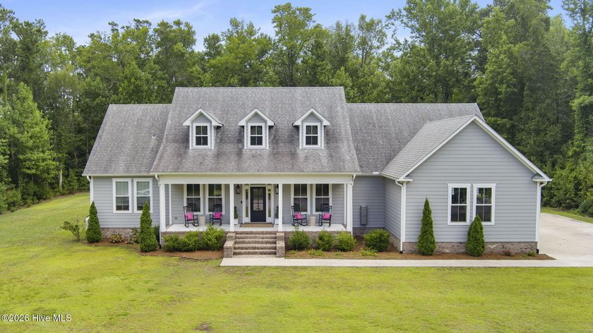 Located in the prominent Country Club East community, this - photo 4