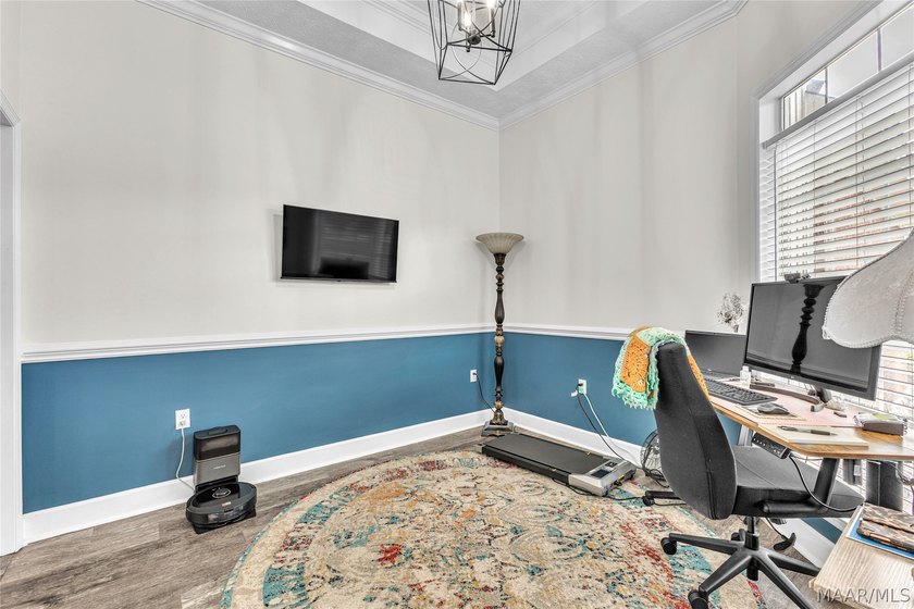 ***Improved price!***Welcome to this beautifully maintained - photo 8