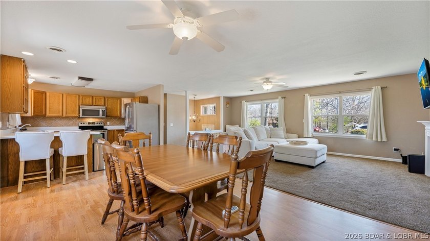 Welcome home to this spacious and beautifully updated 5-bedroom - photo 4