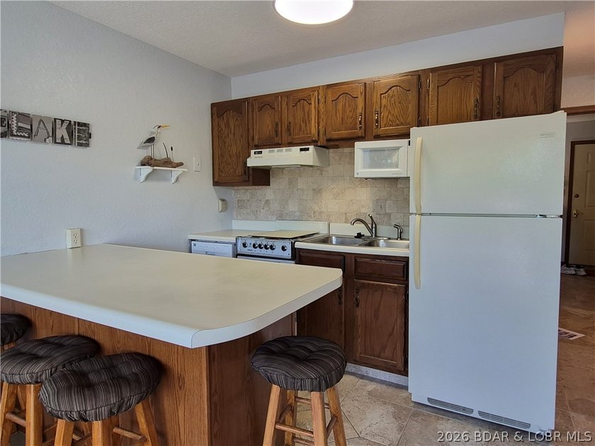 Affordable lake living starts here! This NEVER before rented - photo 10
