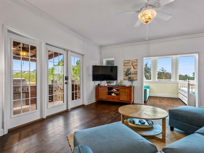 BRING BACK UP OFFERS!! Spectacular COASTAL 3 bedroom / 3 full - photo 5