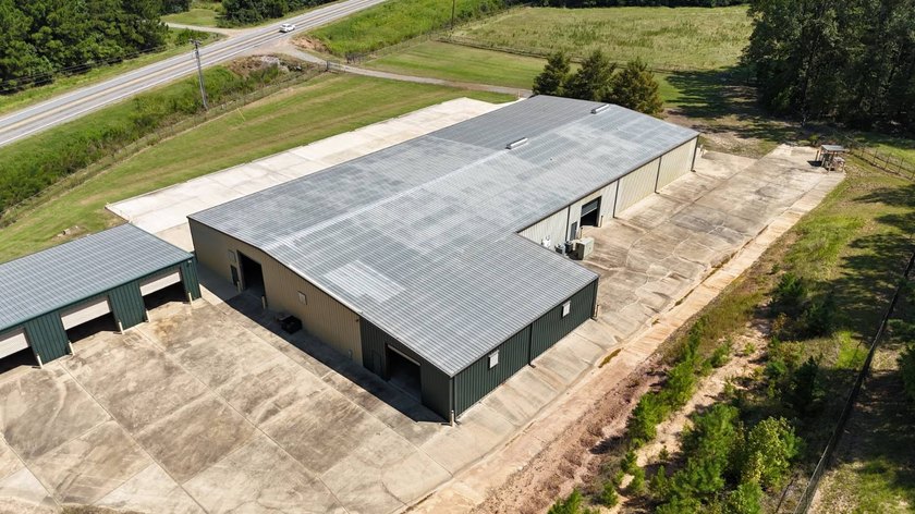 Commercial building on 4+/- acres on Hwy 191 near Negreet, LA - photo 7